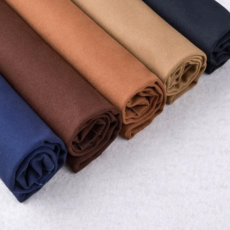 Tissu de sergé de popeline de polyester de couleurs adaptées aux besoins du client par 110GSM du poids moyen de TMIE-08-4-1