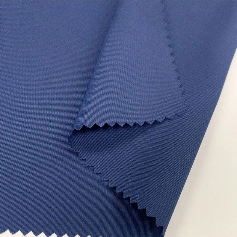 TMIE-08-4-3 120GSM a teint le tissu de sergé de popeline de polyester de couleurs