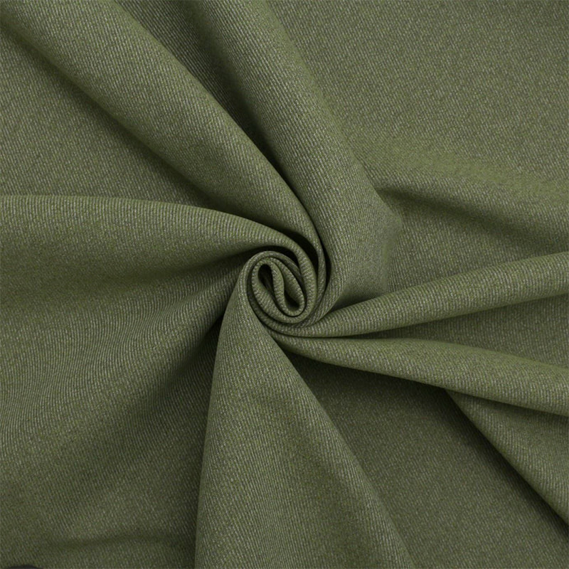 TMIE-11-07 Tissu teint uni en sergé fin 110 g/m²