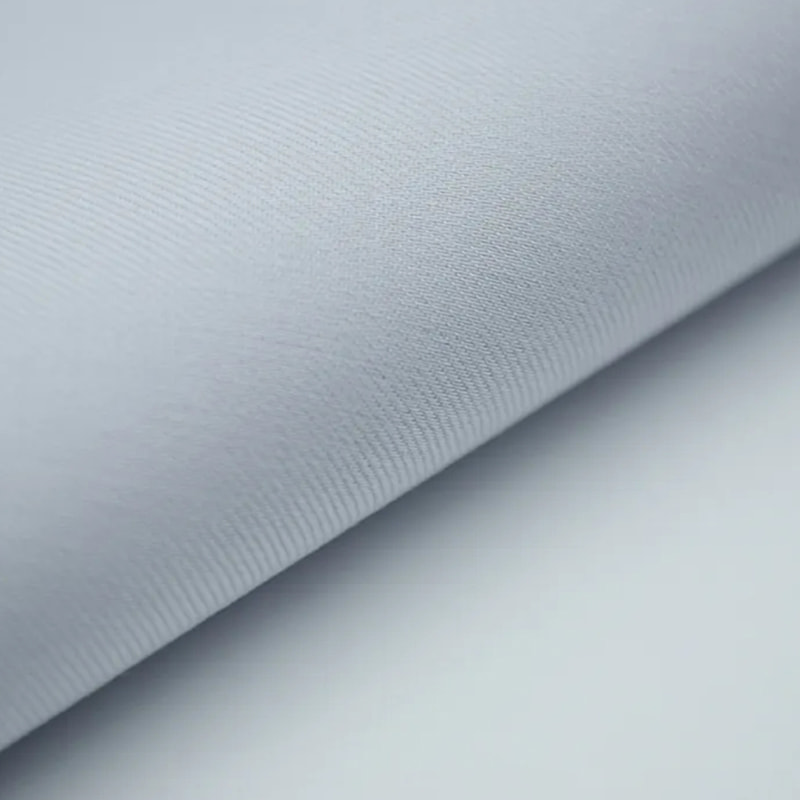 TMIE-11-08 Tissu teint solide en sergé fin 120 g/m²