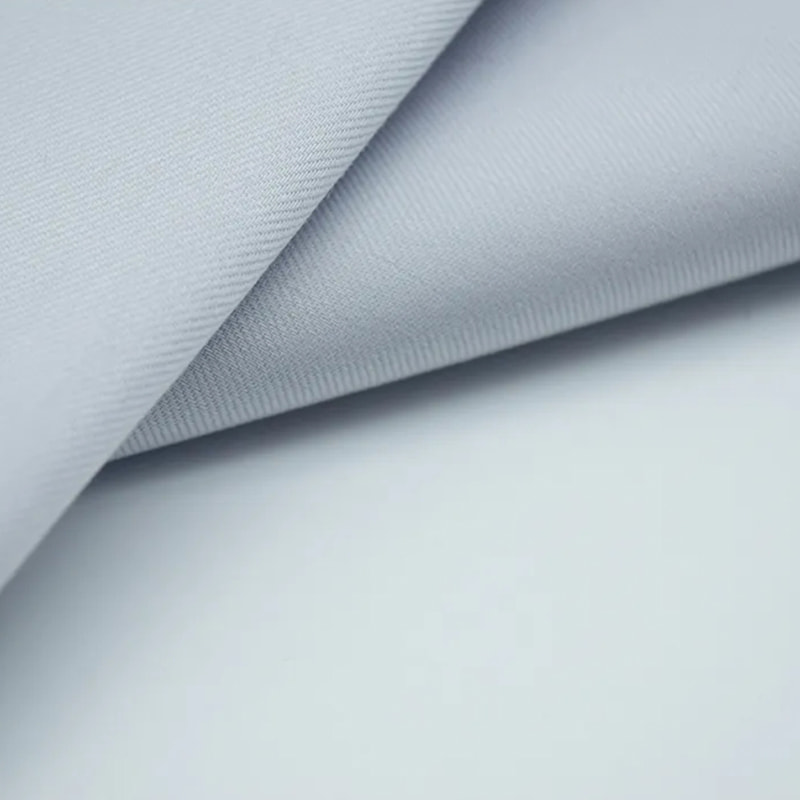 TMIE-11-08 Tissu teint solide en sergé fin 120 g/m²